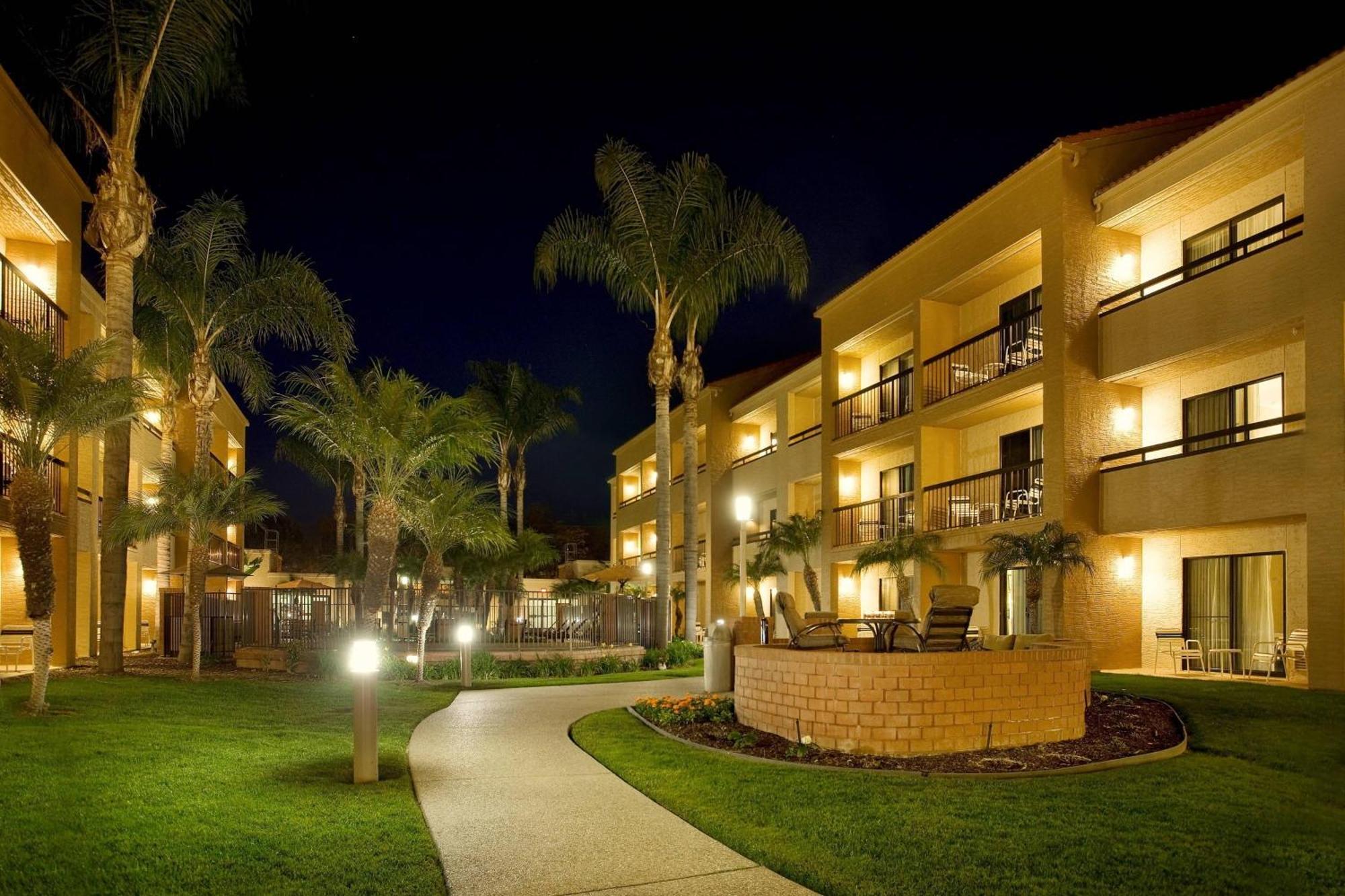Courtyard By Marriott San Diego Sorrento Valley Εξωτερικό φωτογραφία