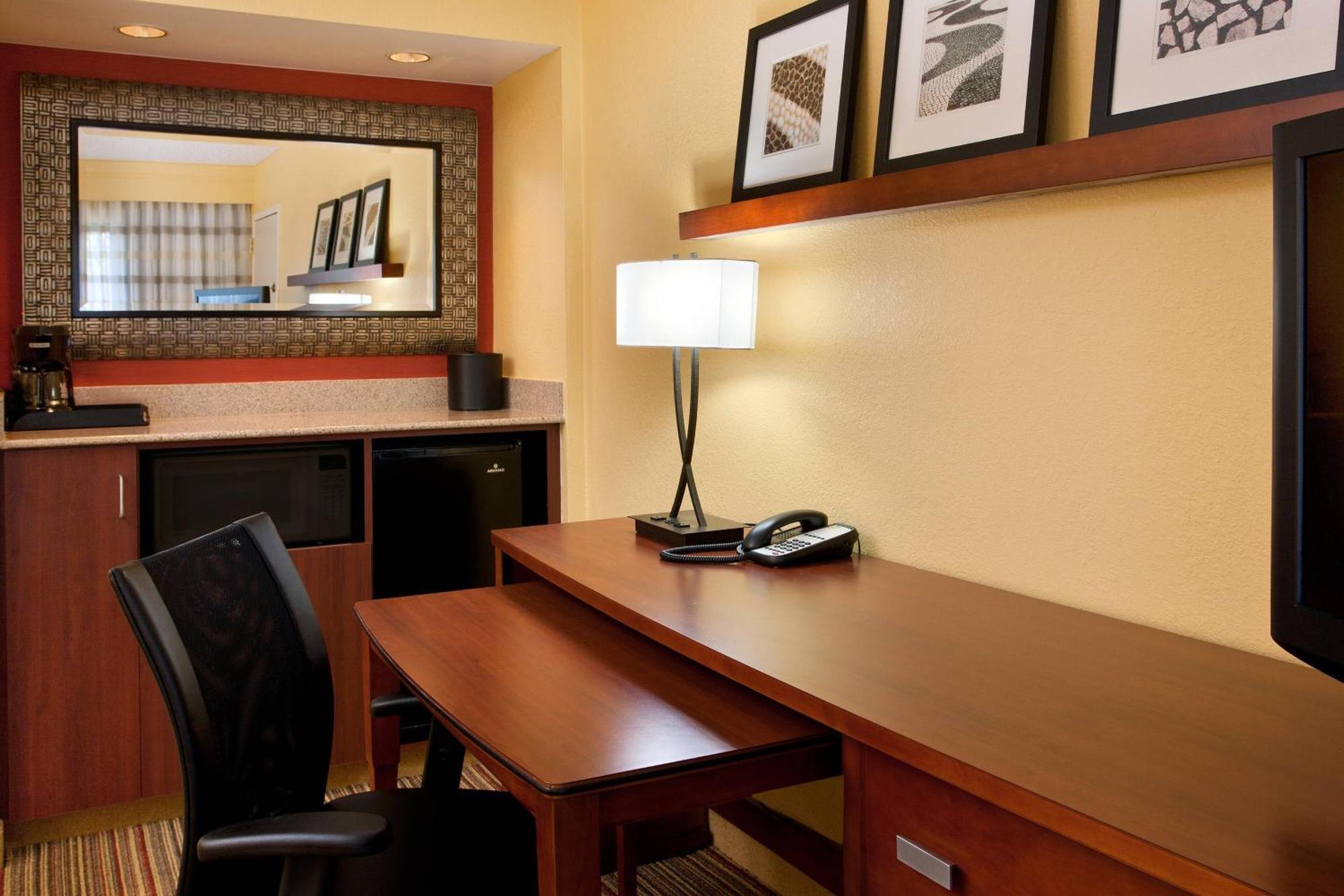 Courtyard By Marriott San Diego Sorrento Valley Εξωτερικό φωτογραφία