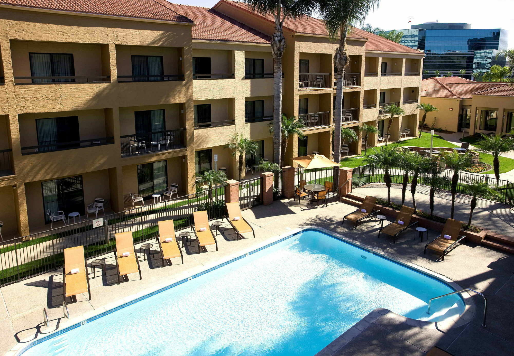 Courtyard By Marriott San Diego Sorrento Valley Εξωτερικό φωτογραφία